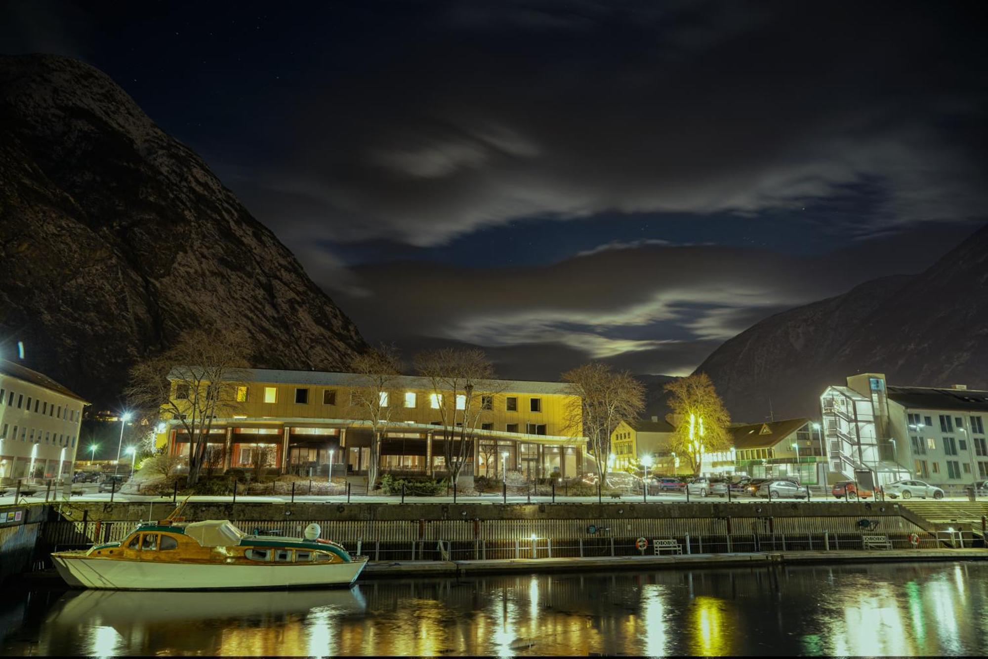 Klingenberg Hotel - Ardal Årdalstangen Exterior foto
